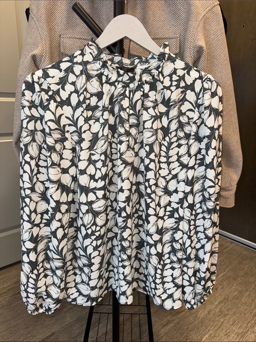 Ann Taylor Factory Black and White Floral Ruffle Neck Blouse
